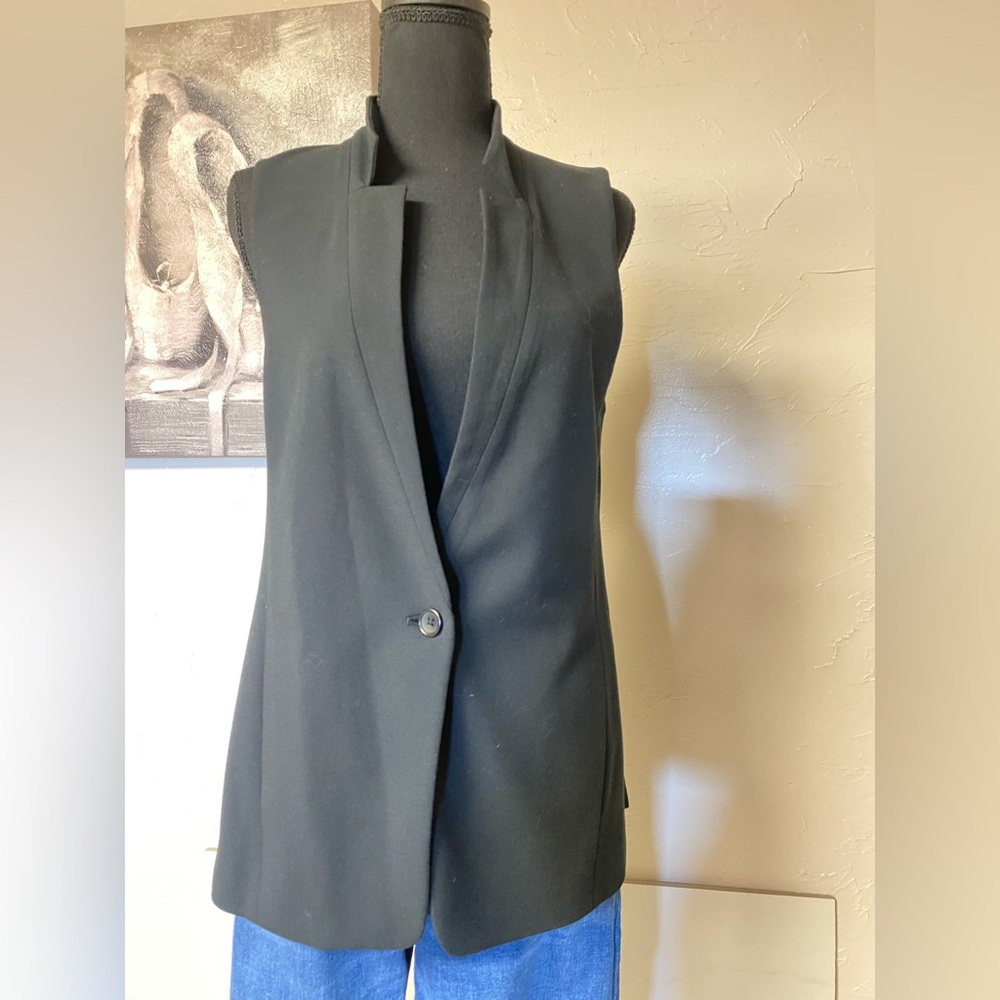 Banana Republic Factory Vest excellent condition Size 0